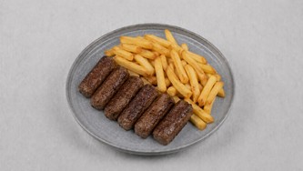Ćevapi s pomfritom