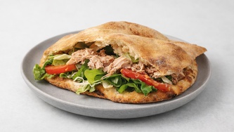 Tunjevina - sendvič u pizza tijestu