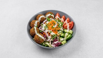 Falafel salata