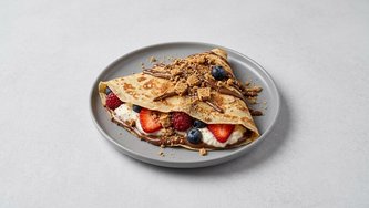 Cheesecake: Lino Lada + keks + voće + cheesecake namaz