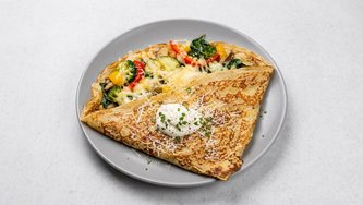 Vegetarijanska: povrće + mozzarella + parmezan + gouda + vrhnje