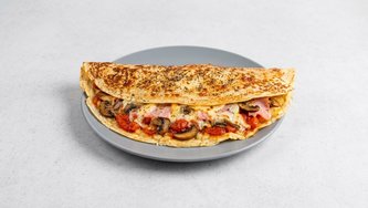 Pizza palačinka: šunka + sir + gljive + origano + pelati