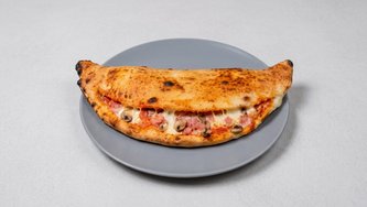 Calzone pizza