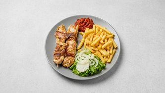 Pileći ražnjići sa slaninom