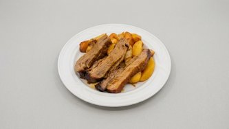 Teleće pečenje s pečenim krumpirom