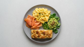 Focaccia & kajgana & losos