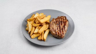 Punjeni svinjski lungić s pomfritom