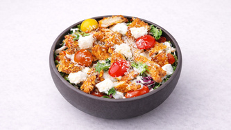 Salata s hrskavom piletinom