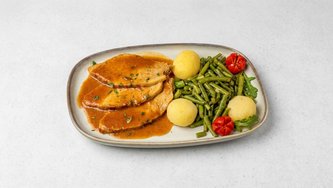 Kare u umaku od pečenja i krumpir s mahunama