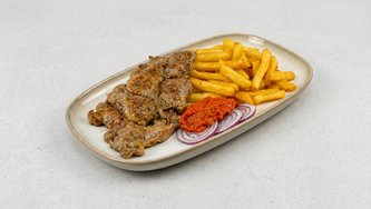 Vratina sa žara s pomfritom