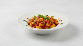 Njoki u umaku od rajčice i bosiljka