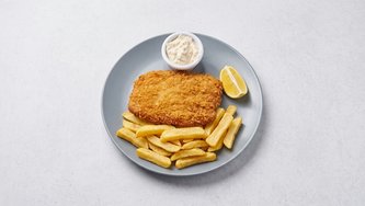 Zagrebački odrezak s prženim krumpirom, salata