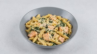 Pasta s lososom i špinatom