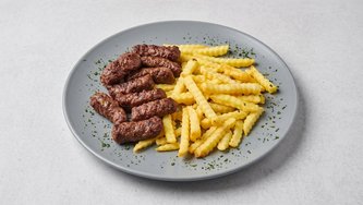 Ćevapi s pomfritom