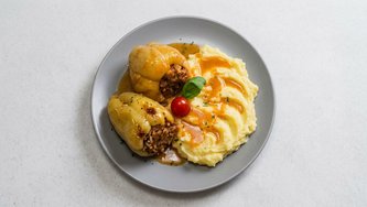 Punjena paprika i pire krumpir